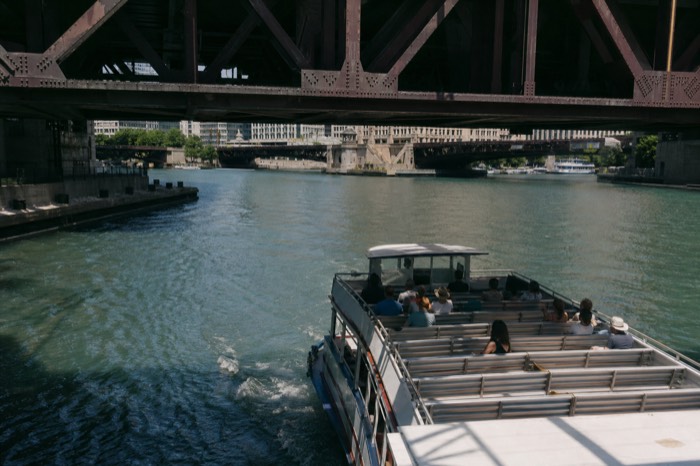 Chicago River 45-Minute Architecture Tour from Magnificent Mile