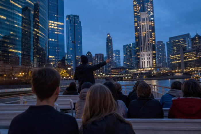 Chicago Architecture Center Cruise on Chicago's First Lady